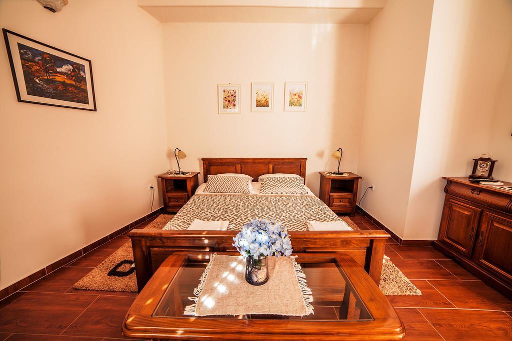 Guest House Sebelj Budva Rum bild